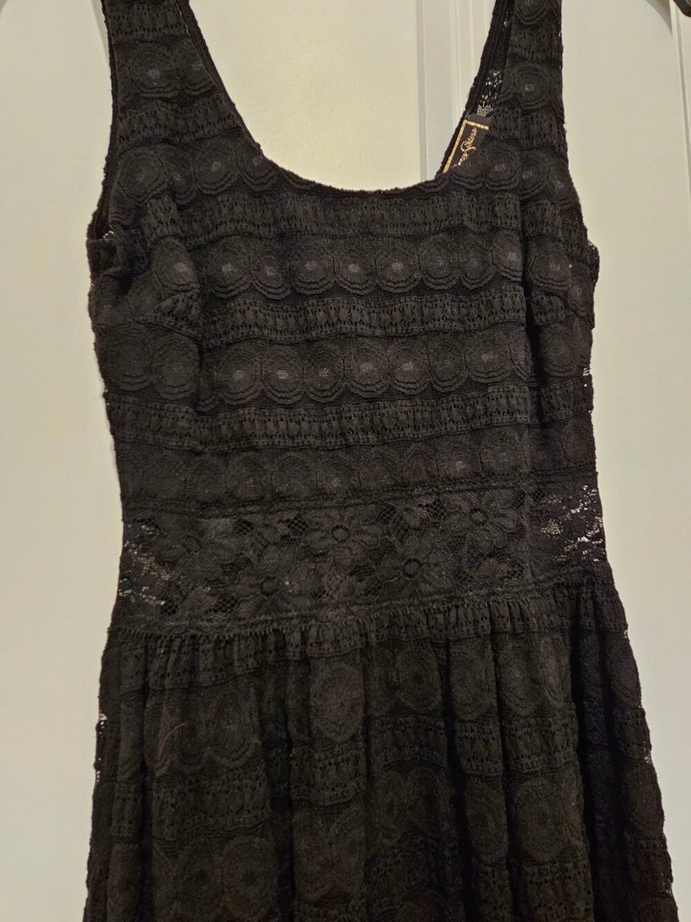 mini lace black dress